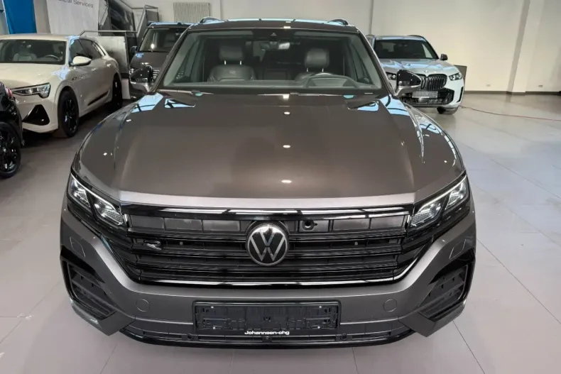 Volkswagen Touareg din 2022 cu 83.792 km - oferta VOL155275 - foto 2