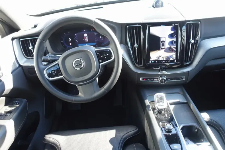 Volvo XC60 din 2024 cu 18.500 km - oferta VOL155280 - foto 13