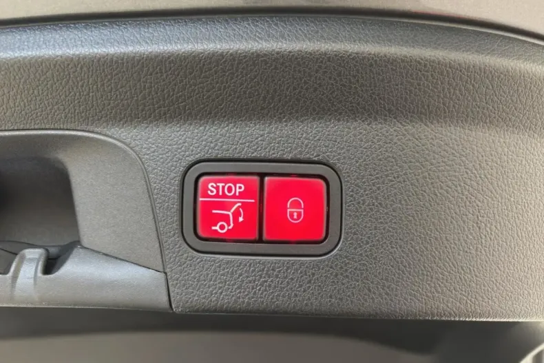 Mercedes-Benz GLE 450 din 2023 cu 52.019 km - oferta MER155282 - foto 15