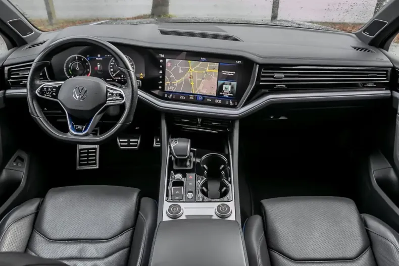 Volkswagen Touareg din 2021 cu 79.950 km - oferta VOL155283 - foto 9