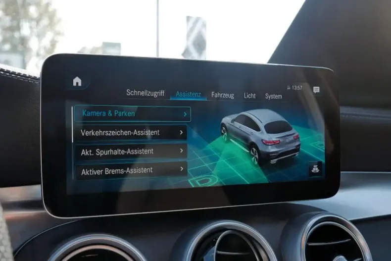 Mercedes-Benz GLC 400 din 2021 cu 75.234 km - oferta MER155289 - foto 18