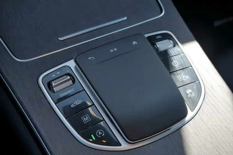 Mercedes-Benz GLC 400 din 2021 cu 75.234 km - oferta MER155289 - foto 19