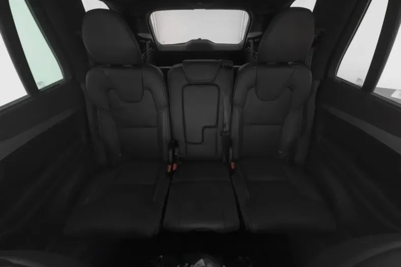 Volvo XC90 din 2024 cu 10.700 km - oferta VOL155290 - foto 5