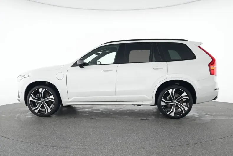 Volvo XC90 din 2024 cu 10.700 km - oferta VOL155290 - foto 11