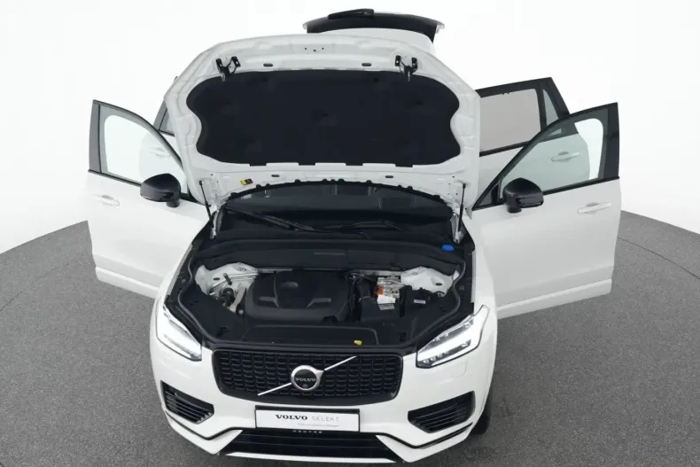 Volvo XC90 din 2024 cu 10.700 km - oferta VOL155290 - foto 13