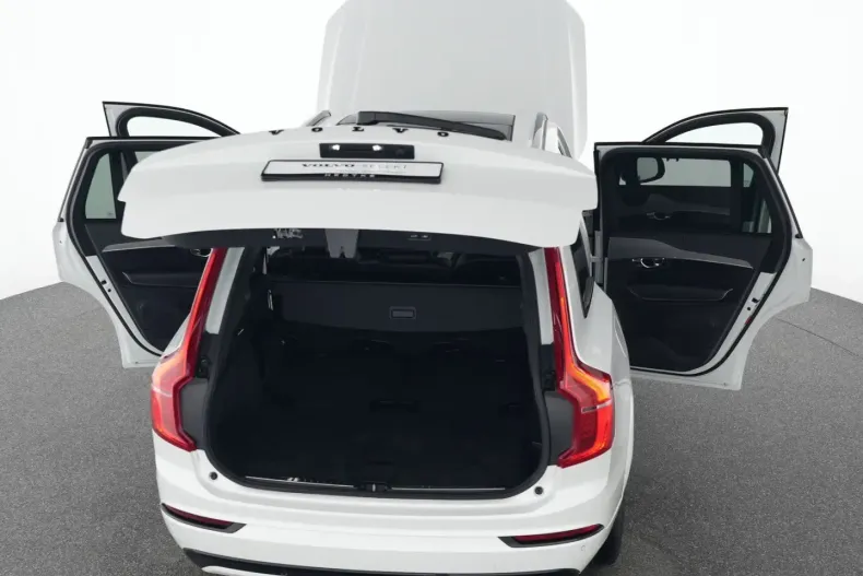 Volvo XC90 din 2024 cu 10.700 km - oferta VOL155290 - foto 14