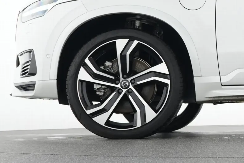 Volvo XC90 din 2024 cu 10.700 km - oferta VOL155290 - foto 20