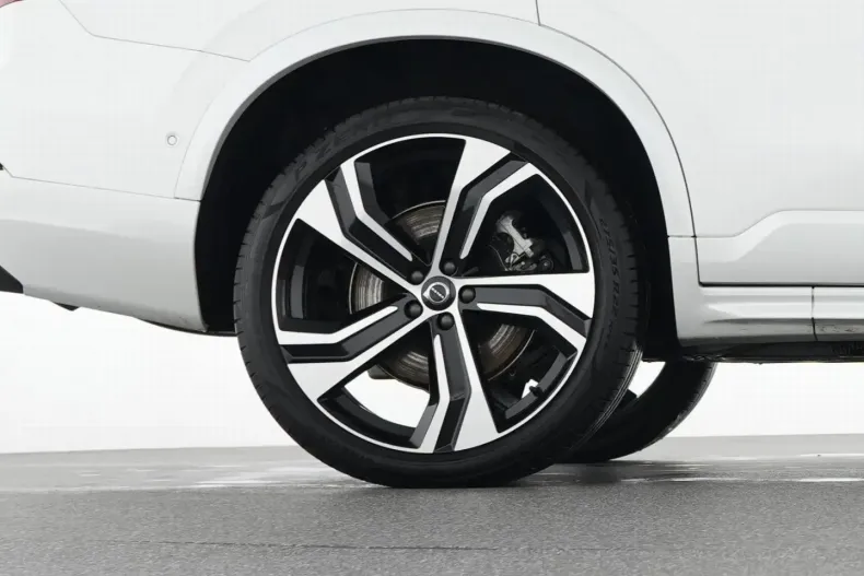 Volvo XC90 din 2024 cu 10.700 km - oferta VOL155290 - foto 23