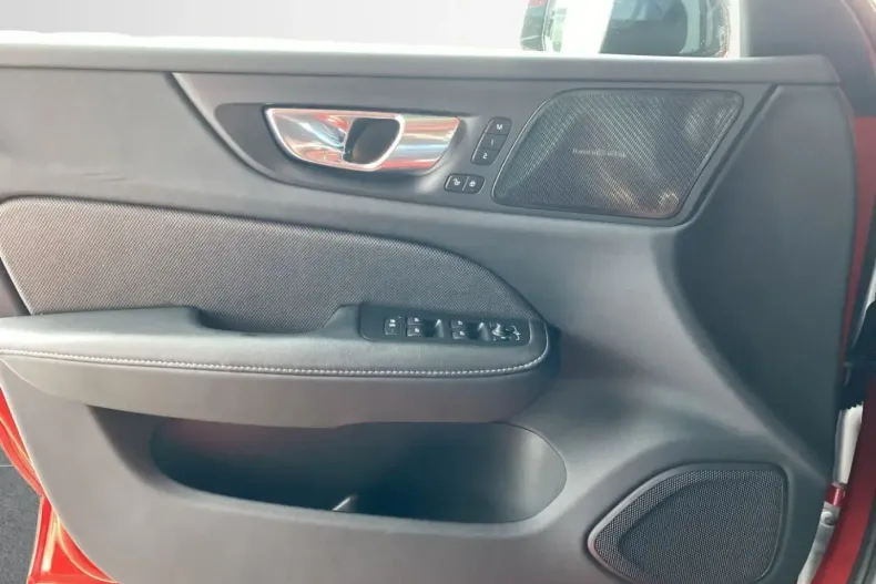 Volvo V60 din 2022 cu 56.800 km - oferta VOL155291 - foto 18