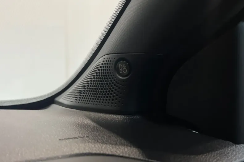 Ford Ranger din 2023 cu 42.100 km - oferta FOR155293 - foto 29