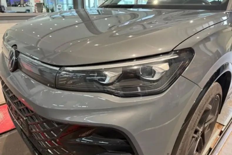 Volkswagen Tiguan din 2025 cu 18.600 km - oferta VOL155297 - foto 5