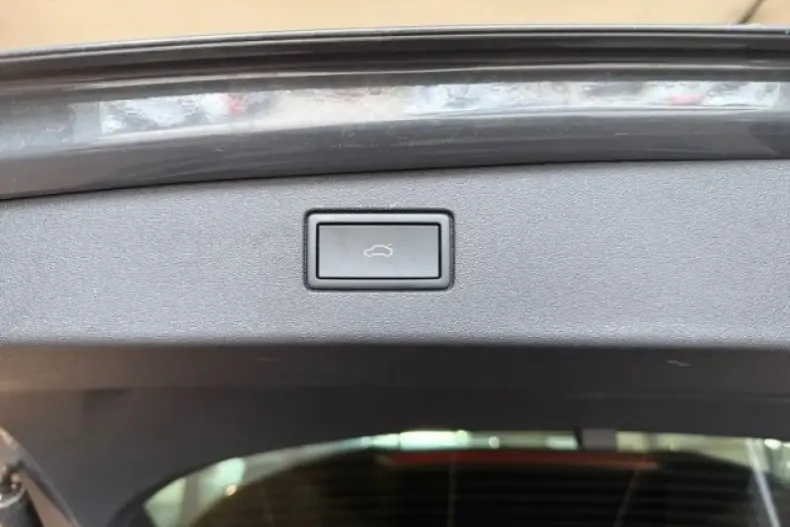 Volkswagen Tiguan din 2025 cu 18.600 km - oferta VOL155297 - foto 13