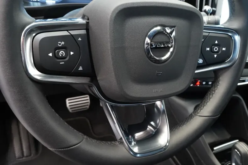 Volvo XC40 din 2021 cu 10.998 km - oferta VOL155298 - foto 7