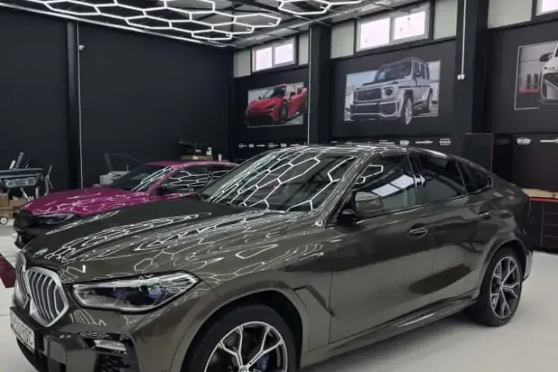 BMW X6 din 2021 cu 42.092 km - oferta BMW155303 - foto 1