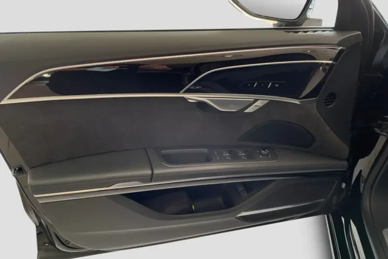 Audi A8 din 2021 cu 40.653 km - oferta AUD155305 - foto 12