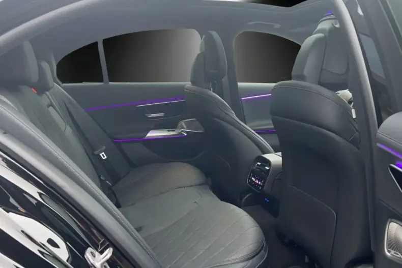 Mercedes-Benz E 400 din 2023 cu 34.900 km - oferta MER155314 - foto 11