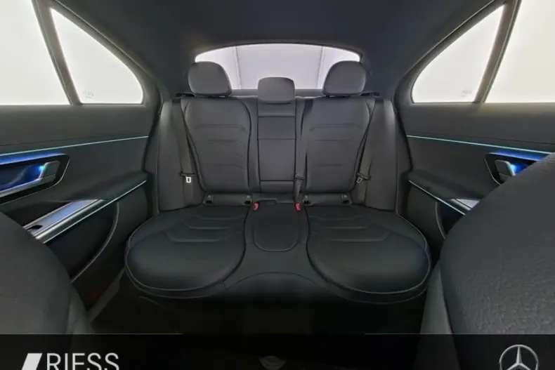 Mercedes-Benz E 400 din 2024 cu 31.240 km - oferta MER155315 - foto 7