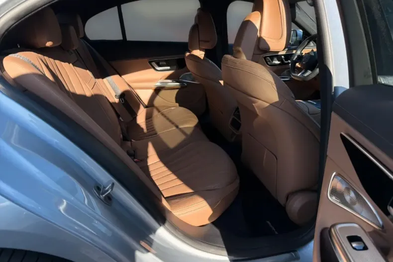 Mercedes-Benz E 450 din 2024 cu 26.575 km - oferta MER155320 - foto 11