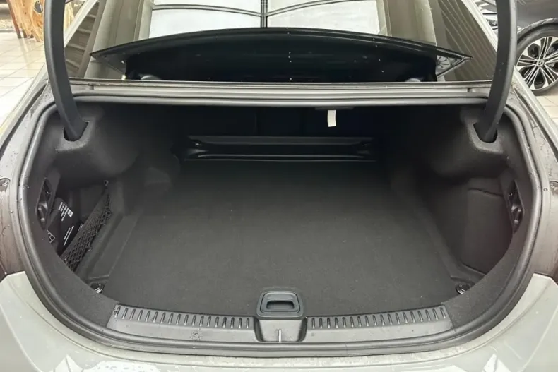 Mercedes-Benz E 450 din 2024 cu 15.144 km - oferta MER155321 - foto 9