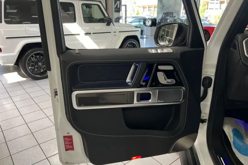 Mercedes-Benz G 63 AMG din 2024 cu 2.880 km - oferta MER155323 - foto 9