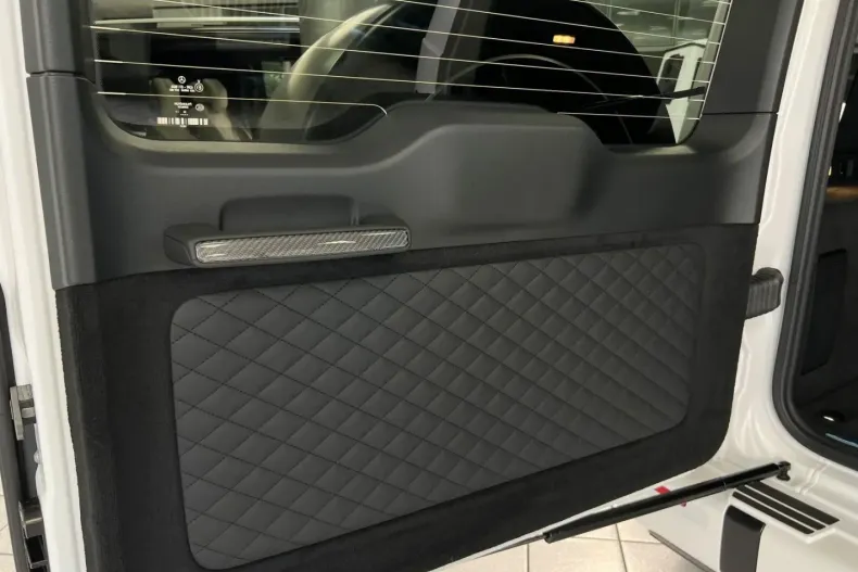 Mercedes-Benz G 63 AMG din 2024 cu 2.880 km - oferta MER155323 - foto 26