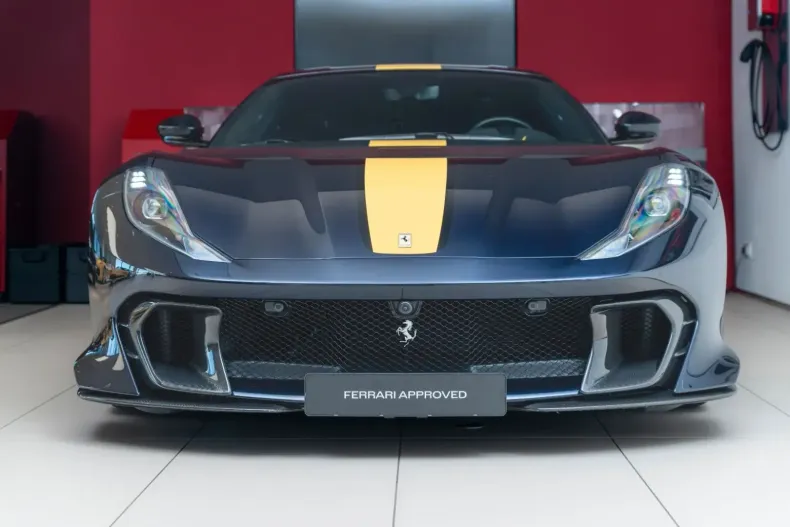 Ferrari 812 din 2022 cu 2.300 km - oferta FER155324 - foto 2