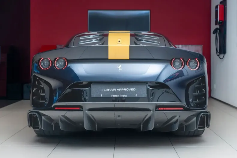 Ferrari 812 din 2022 cu 2.300 km - oferta FER155324 - foto 5