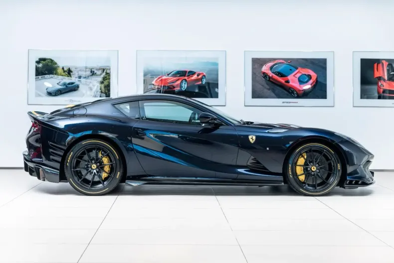 Ferrari 812 din 2022 cu 2.300 km - oferta FER155324 - foto 7