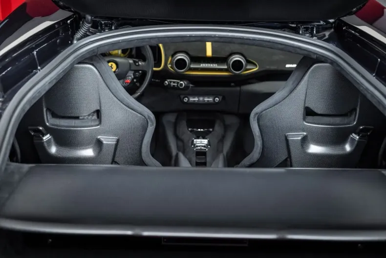 Ferrari 812 din 2022 cu 2.300 km - oferta FER155324 - foto 25