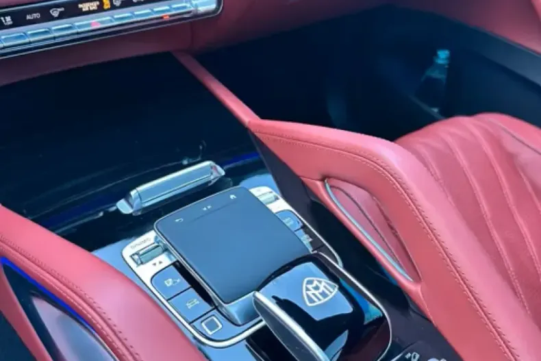 Mercedes-Benz GLS 600 din 2025 cu 4.000 km - oferta MER155325 - foto 6