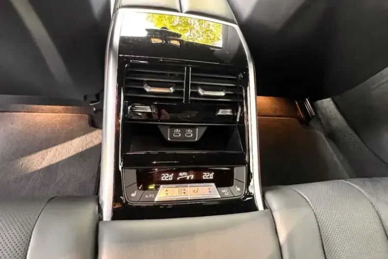 BMW M8 din 2023 cu 54.100 km - oferta BMW155345 - foto 17