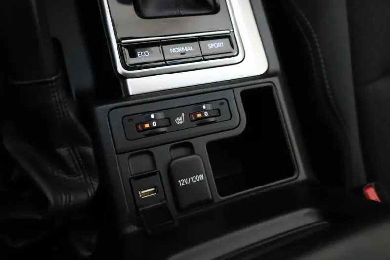 Toyota Land Cruiser din 2023 cu 47.140 km - oferta TOY155350 - foto 18