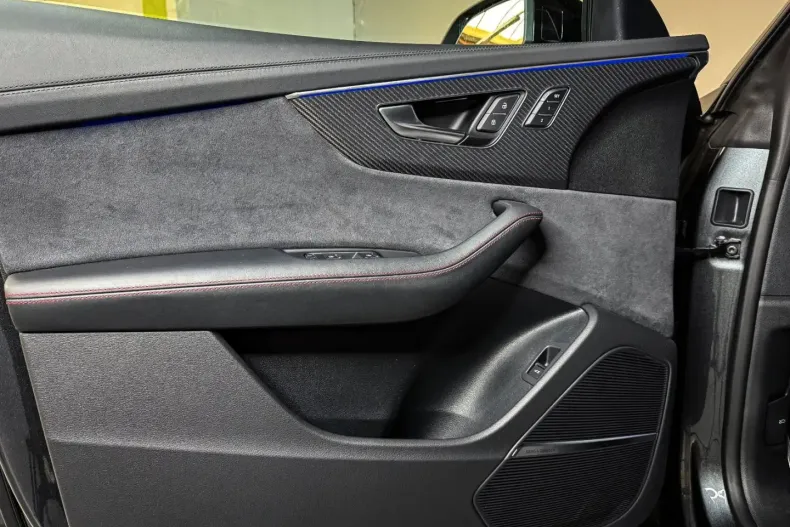 Audi RSQ8 din 2024 cu 12.911 km - oferta AUD155364 - foto 11