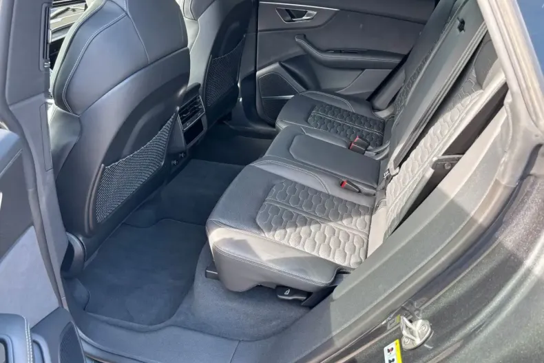 Audi RSQ8 din 2024 cu 19.731 km - oferta AUD155374 - foto 10