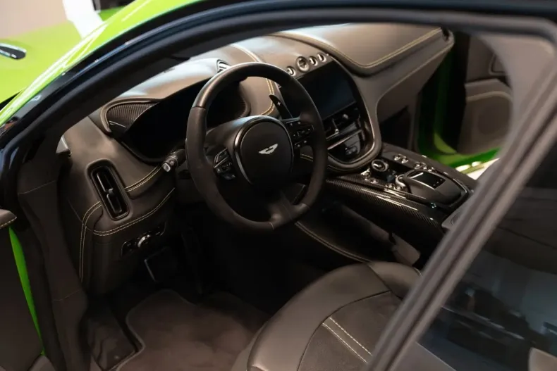 Aston Martin DBX din 2024 cu 23.000 km - oferta AST155385 - foto 2