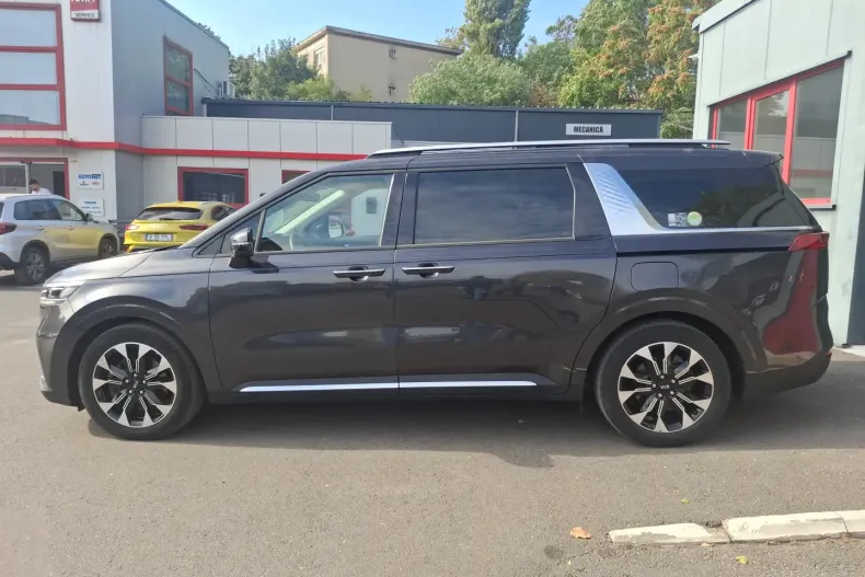Kia Carnival din 2021 cu 72.132 km - oferta KIA155386 - foto 2