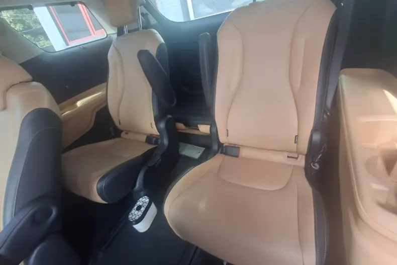 Kia Carnival din 2021 cu 72.132 km - oferta KIA155386 - foto 14