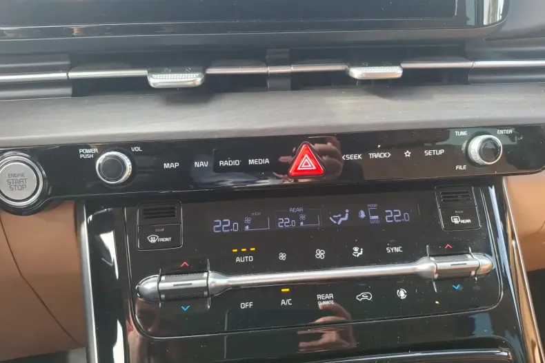 Kia Carnival din 2021 cu 72.132 km - oferta KIA155386 - foto 36