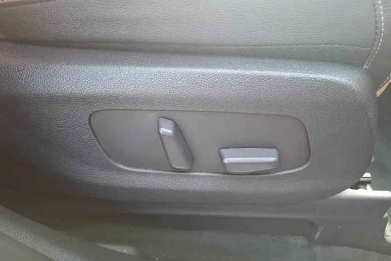 Kia Carnival din 2021 cu 72.132 km - oferta KIA155386 - foto 37