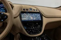 Aston Martin DBX din 2024 cu 9.200 km - oferta AST155391 - foto 11