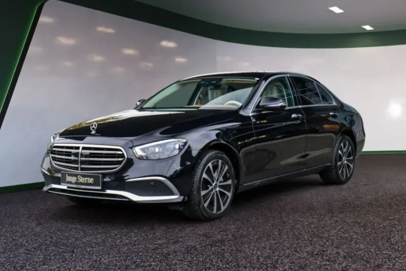 Mercedes-Benz E 300 din 2022 cu 31.755 km - oferta MER155398 - foto 2