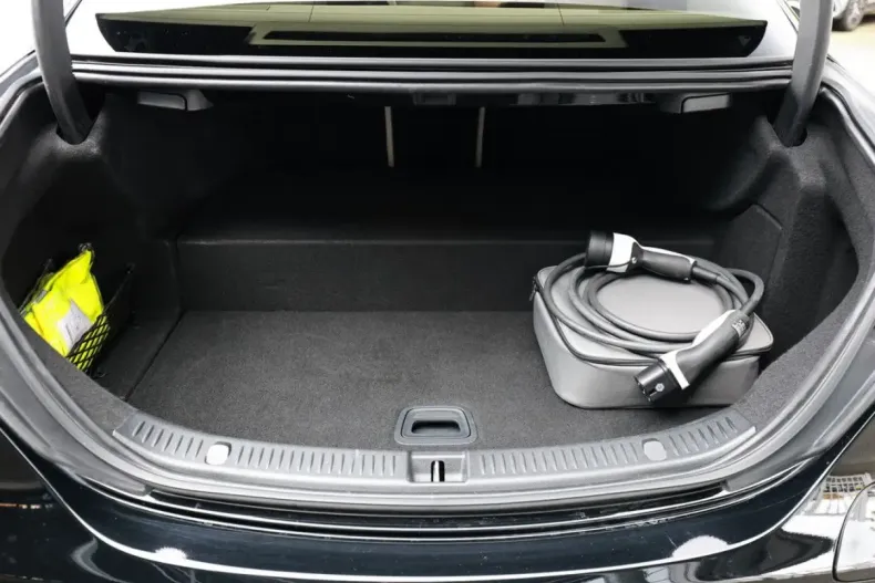 Mercedes-Benz E 300 din 2022 cu 31.755 km - oferta MER155398 - foto 33