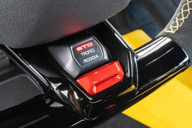 Lamborghini Huracán din 2024 cu 2.015 km - oferta LAM155400 - foto 18