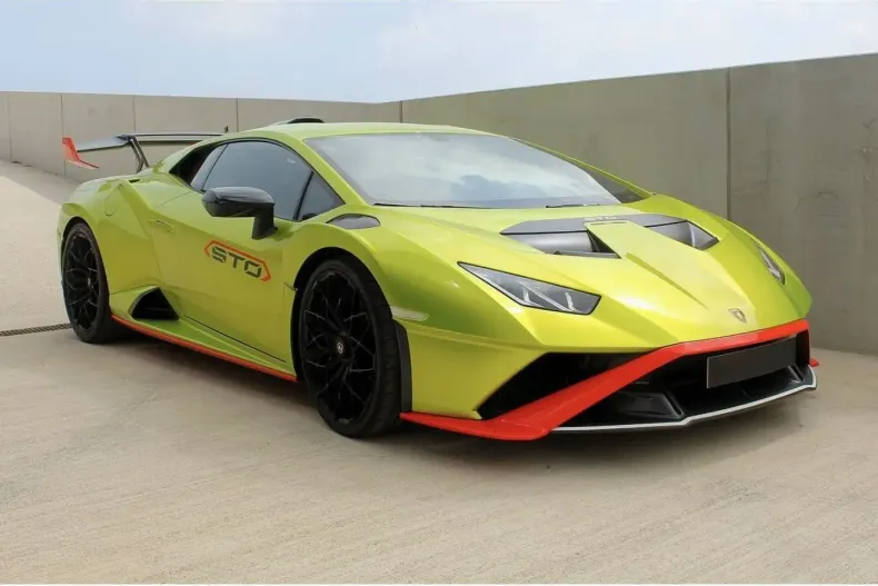 Lamborghini Huracán din 2022 cu 5.000 km - oferta LAM155405 - foto 3