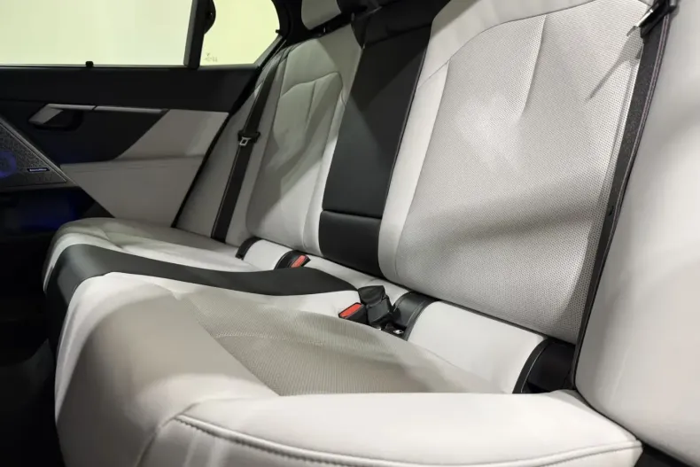 BMW M5 din 2024 cu 13.903 km - oferta BMW155409 - foto 16