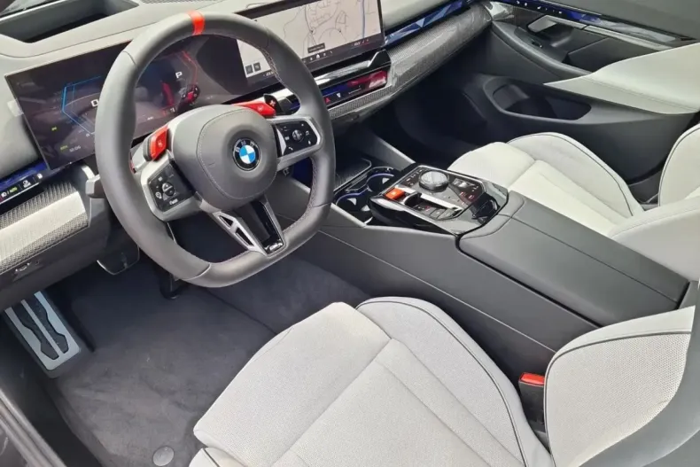 BMW M5 din 2025 cu 4.162 km - oferta BMW155413 - foto 9