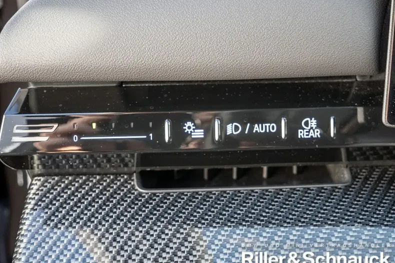 BMW 520 din 2025 cu 25.800 km - oferta BMW155431 - foto 18