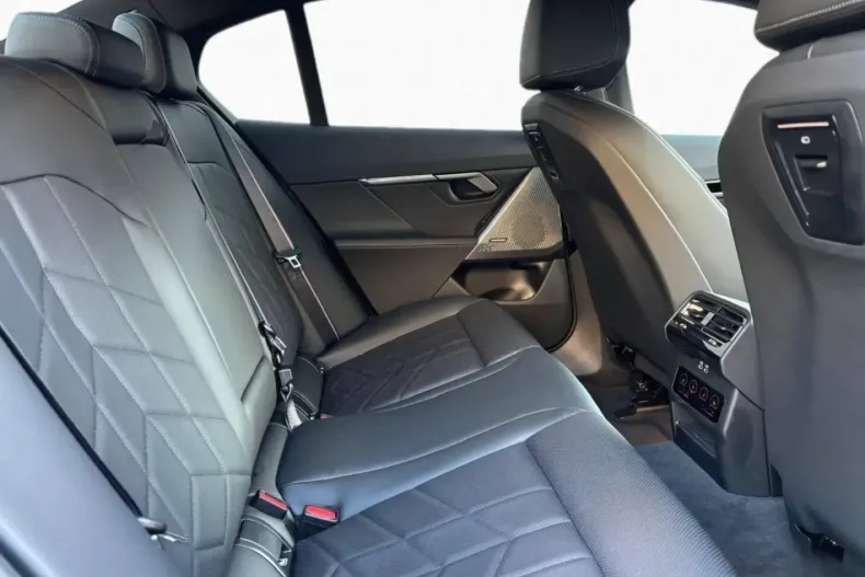 BMW 520 din 2025 cu 22.637 km - oferta BMW155435 - foto 7