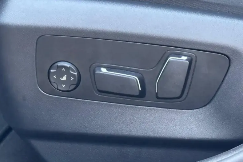 BMW 520 din 2025 cu 22.637 km - oferta BMW155435 - foto 10