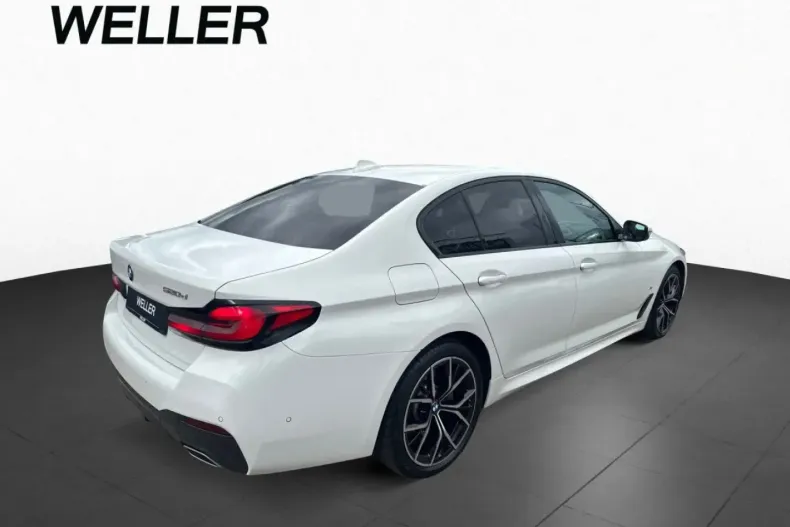 BMW 520 din 2022 cu 67.657 km - oferta BMW155436 - foto 3